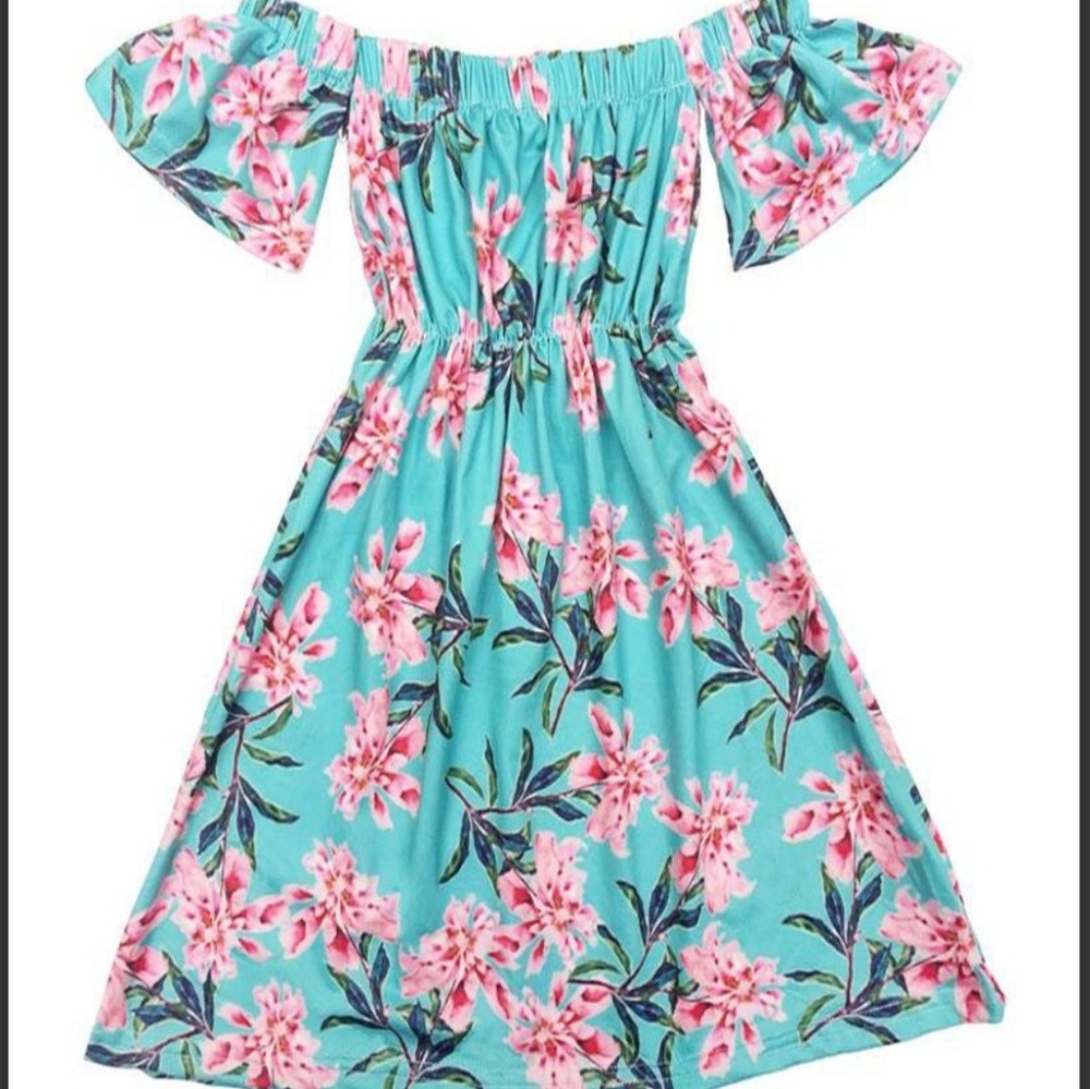 Cold shoulder maxi dress - Picture 1 of 1